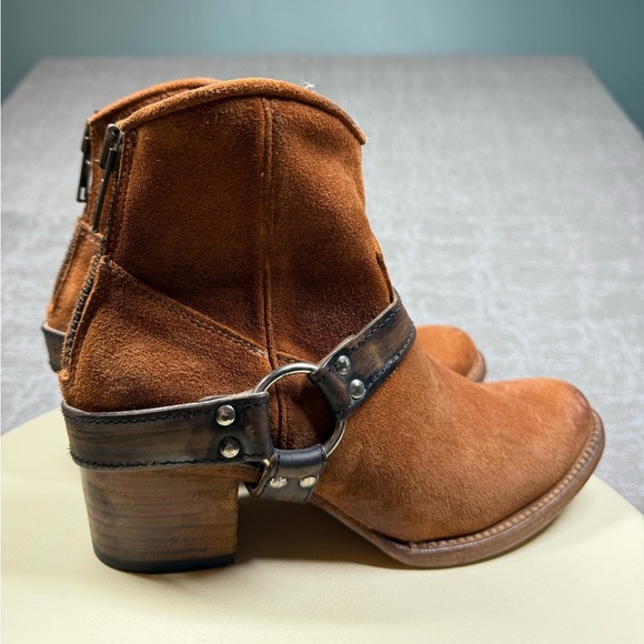 Free bird Spirit Suede Harness Moto Ankle Western Leather Boots Womens Sz 7 - Picture 3 of 10
